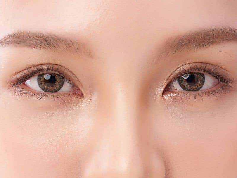 Điềm báo mắt trái giật và ý nghĩa đằng sau