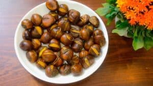 Mơ thấy hạt dẻ đánh con gì? Mơ thấy ăn hạt dẻ