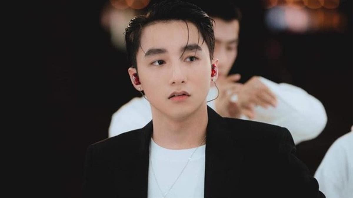nam-mo-thay-son-tung-mtp-la-diem-gi